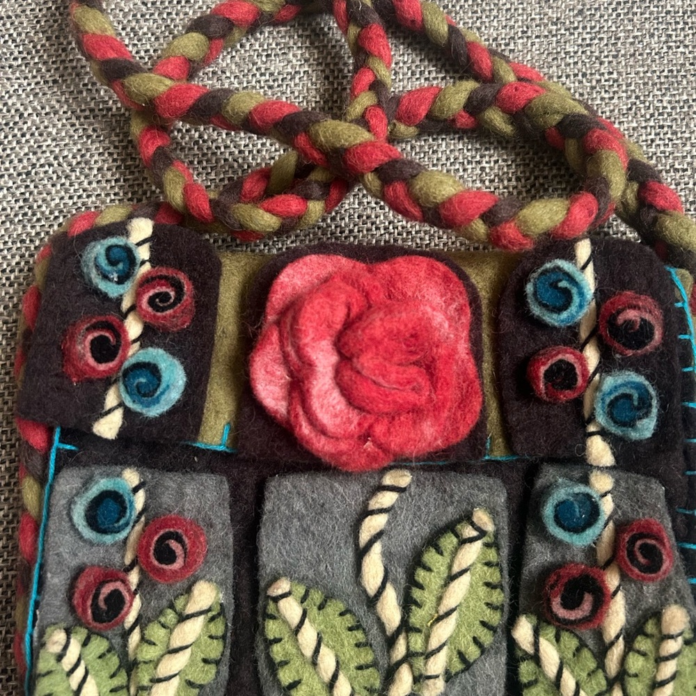 Rising tide floral wool purse